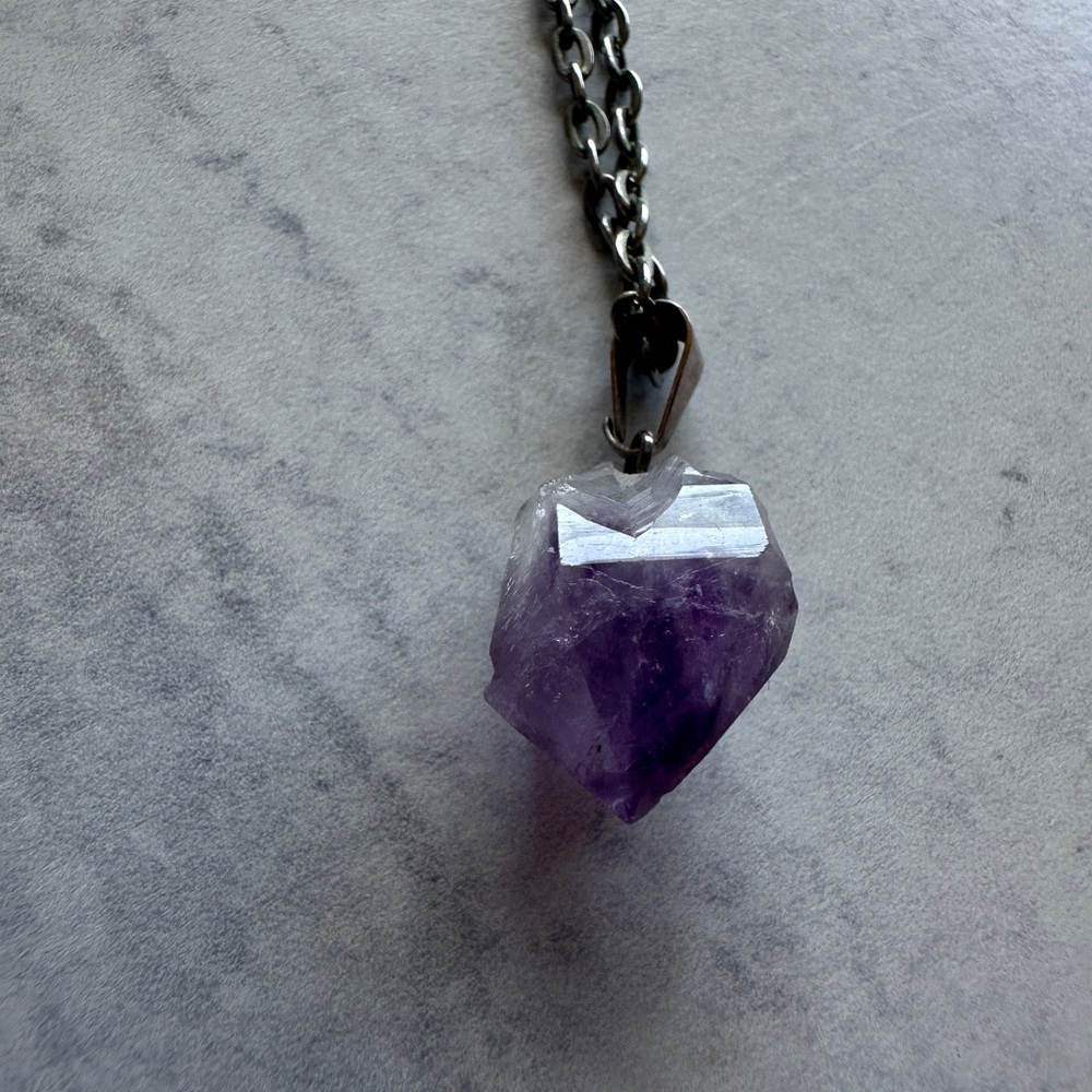 Elegant Silver and Purple Pendant Necklace amethyst stone witchy hippie
